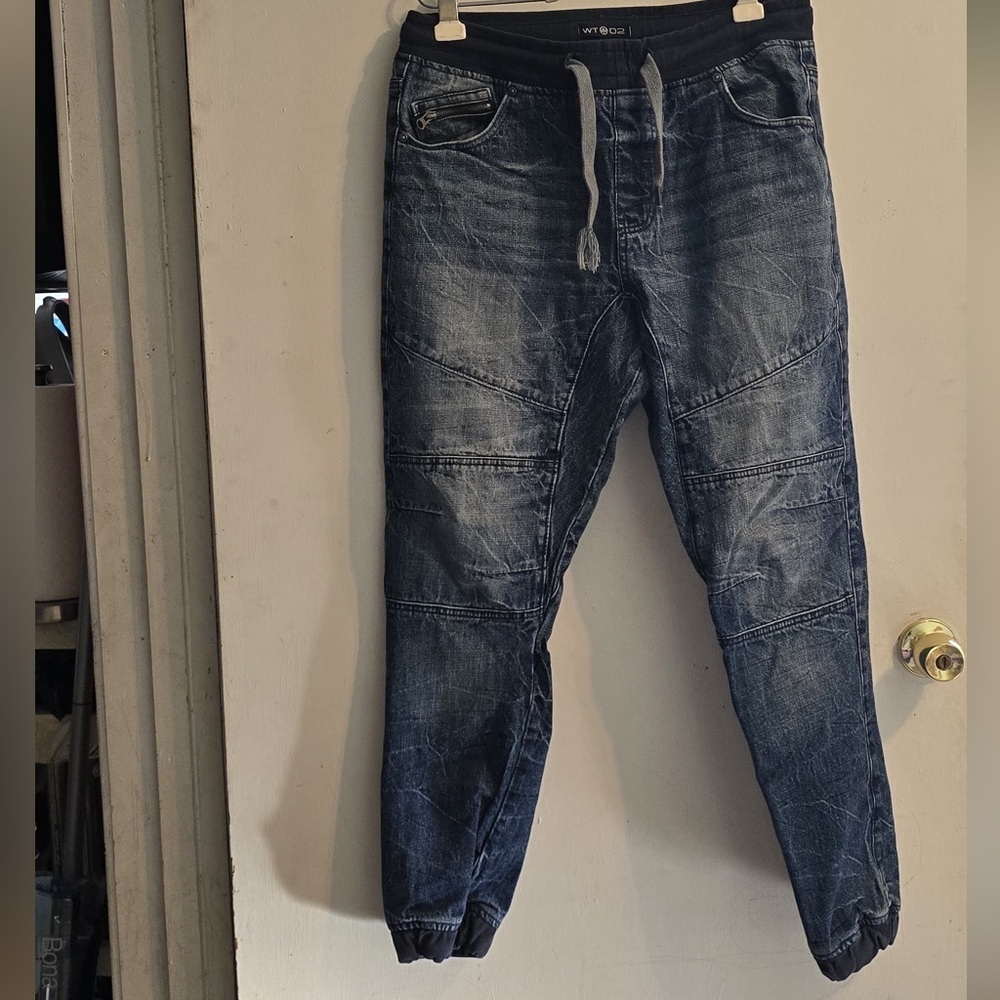 Men's Stylish Indigo Denim Jogger Pants - Picture 2 of 16